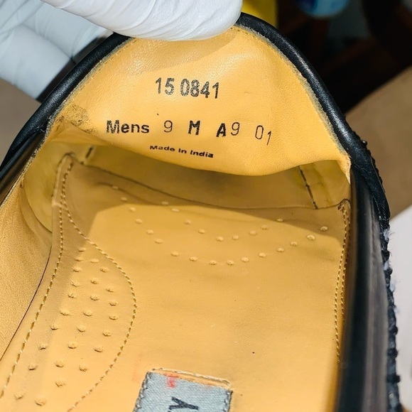 Johnston & Murphy Leather Woven Loafers. - Picture 11 of 12